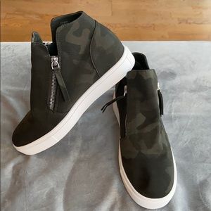 Steve Madden Camo Wedge Sneaker